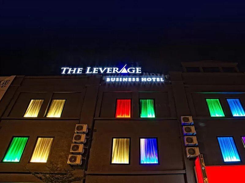 The Leverage Business Hotel Rawang Exterior photo